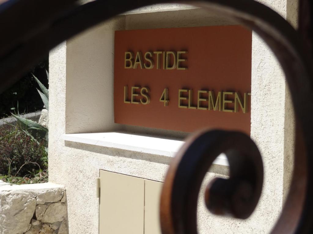 トゥレット・シュル・ルー Les 4 Elements Bed & Breakfast エクステリア 写真