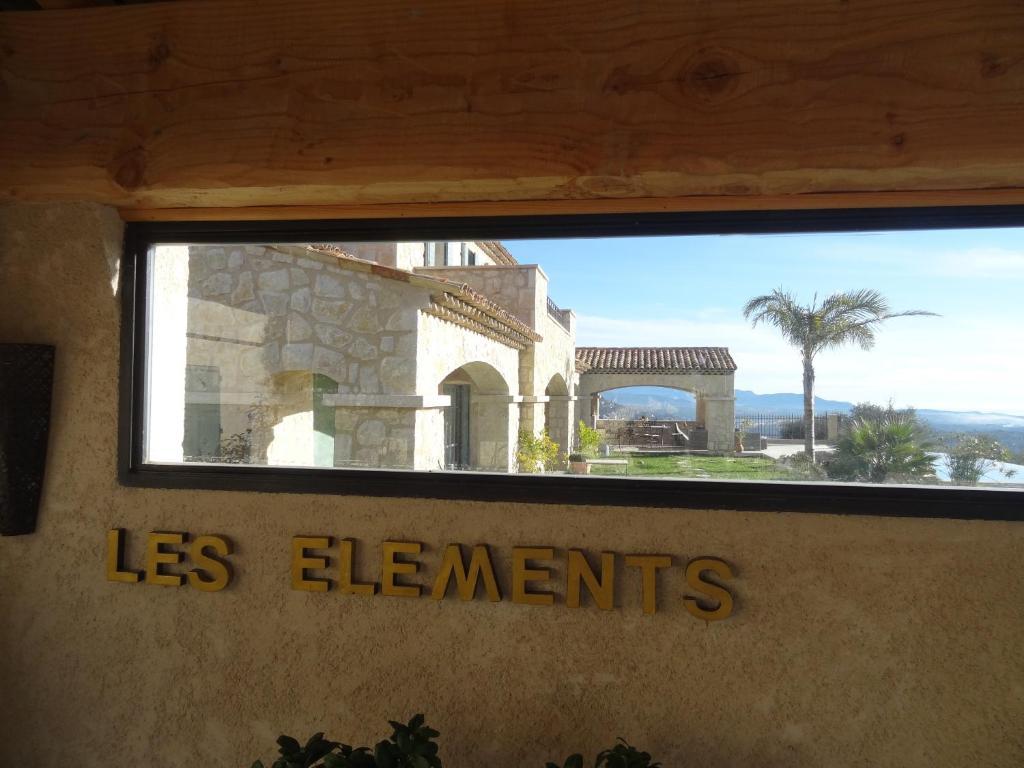 トゥレット・シュル・ルー Les 4 Elements Bed & Breakfast エクステリア 写真
